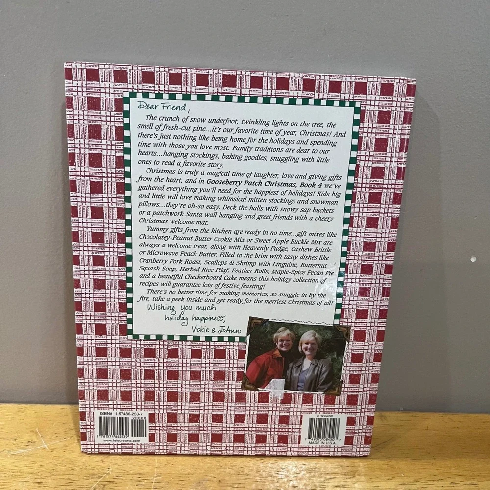 Vtg Gooseberry Patch Christmas Book 4 Hardcover Cookbook Holiday Crafts 2002